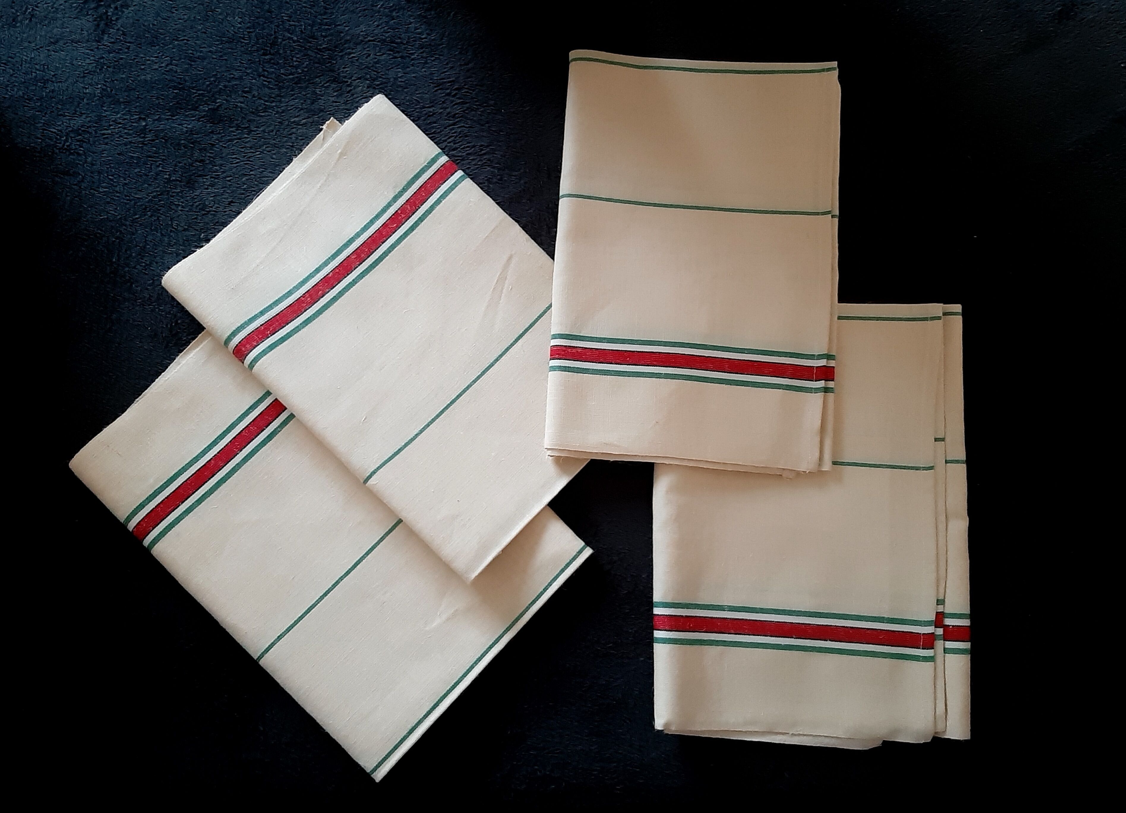 Linen tea towels/4 tea towels
