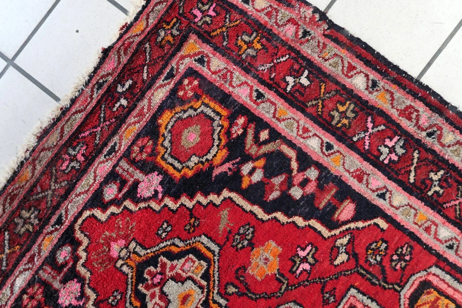 Antique Persian Hamadan rug 3.5' x 4.8' (107cm x 146cm) 1920s - 1C1207