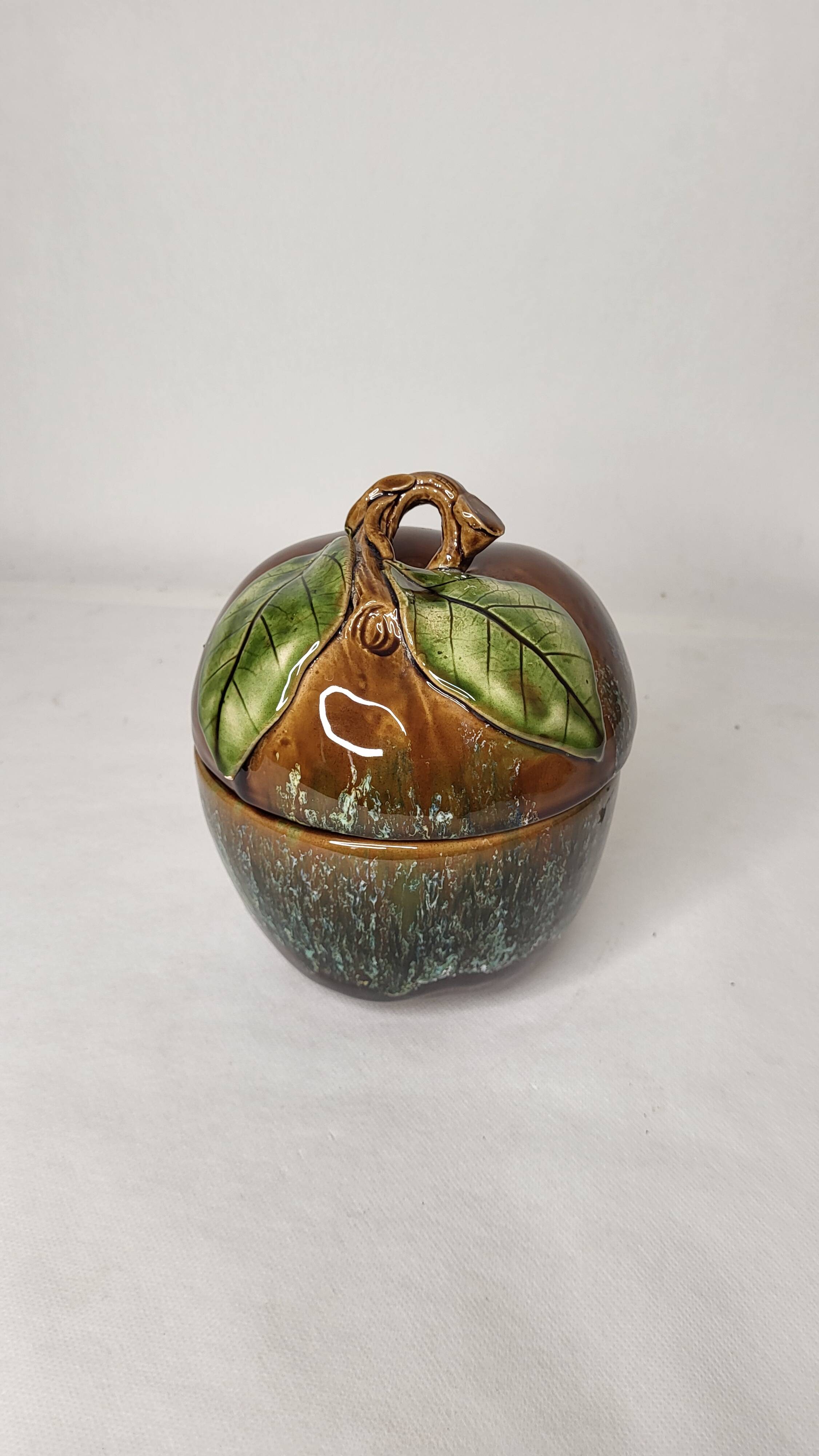 Covered stoneware pot