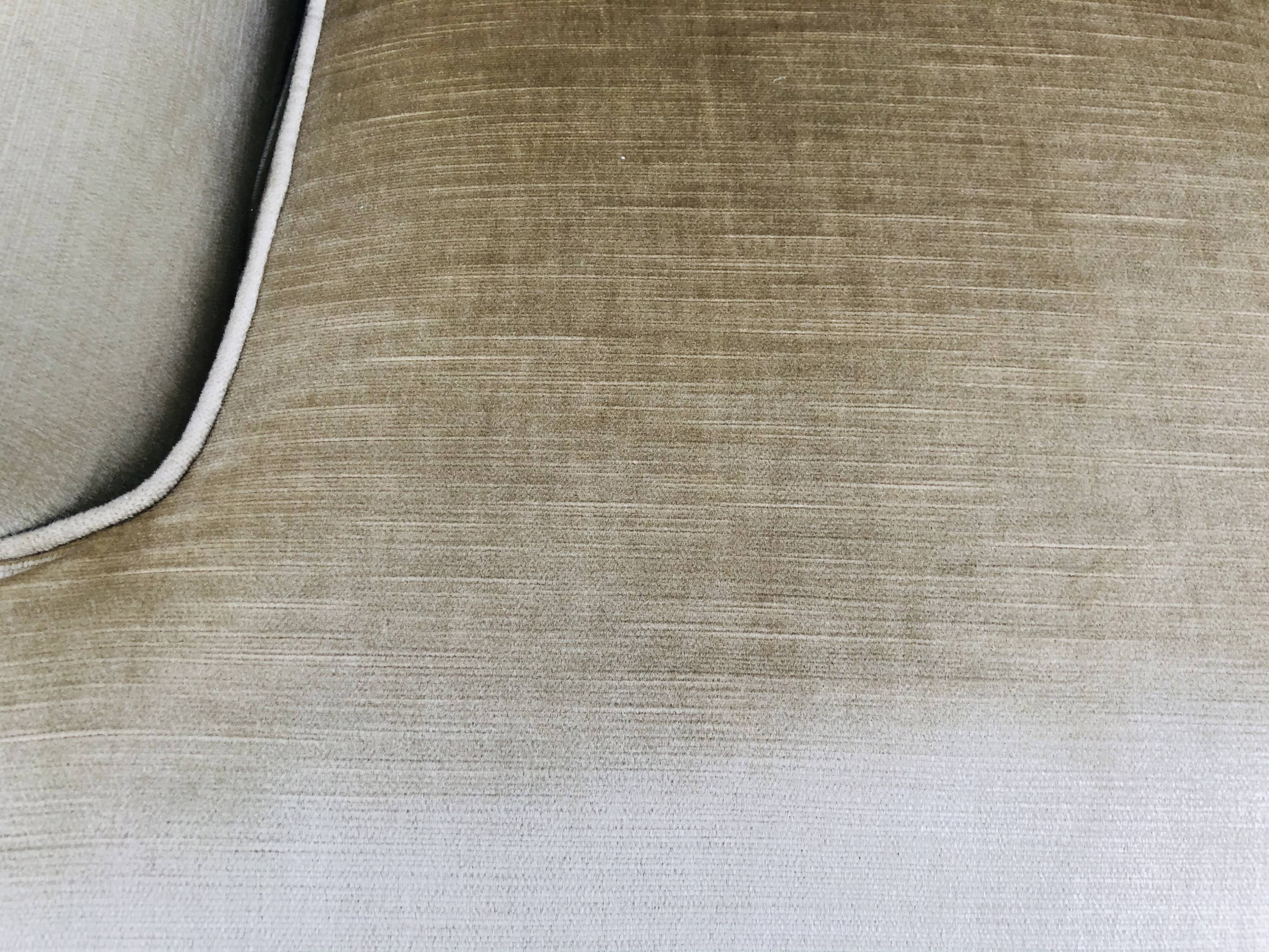 Vintage sofa in golden beige velvet