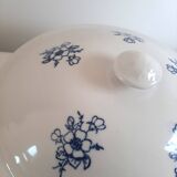Large soup tureen in Saint Uze earthenware with blue flowers.