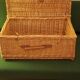Valise en osier vintage