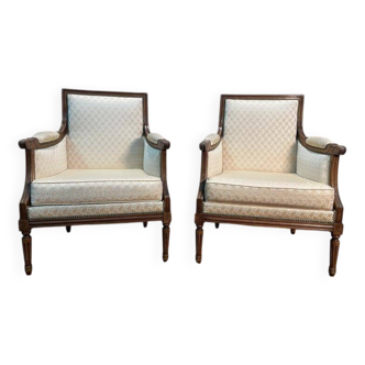 Pair of Louis XVI style shepherdesses