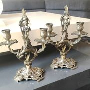 Pair of Candelabra in Louis XV/Rocaille Style, 2 lights. In gilded bronze, 19th century.