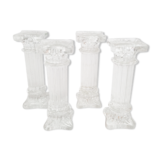 Ensemble de quatre porte couverts en verre en forme de colonnes Corinthiennes
