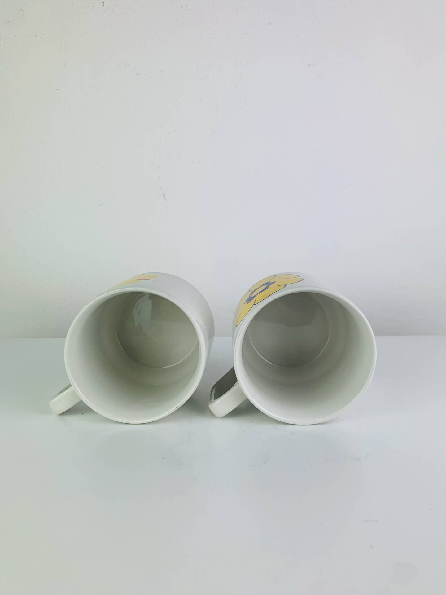 2 porcelain cups Tognana Italy seventies, flowers
