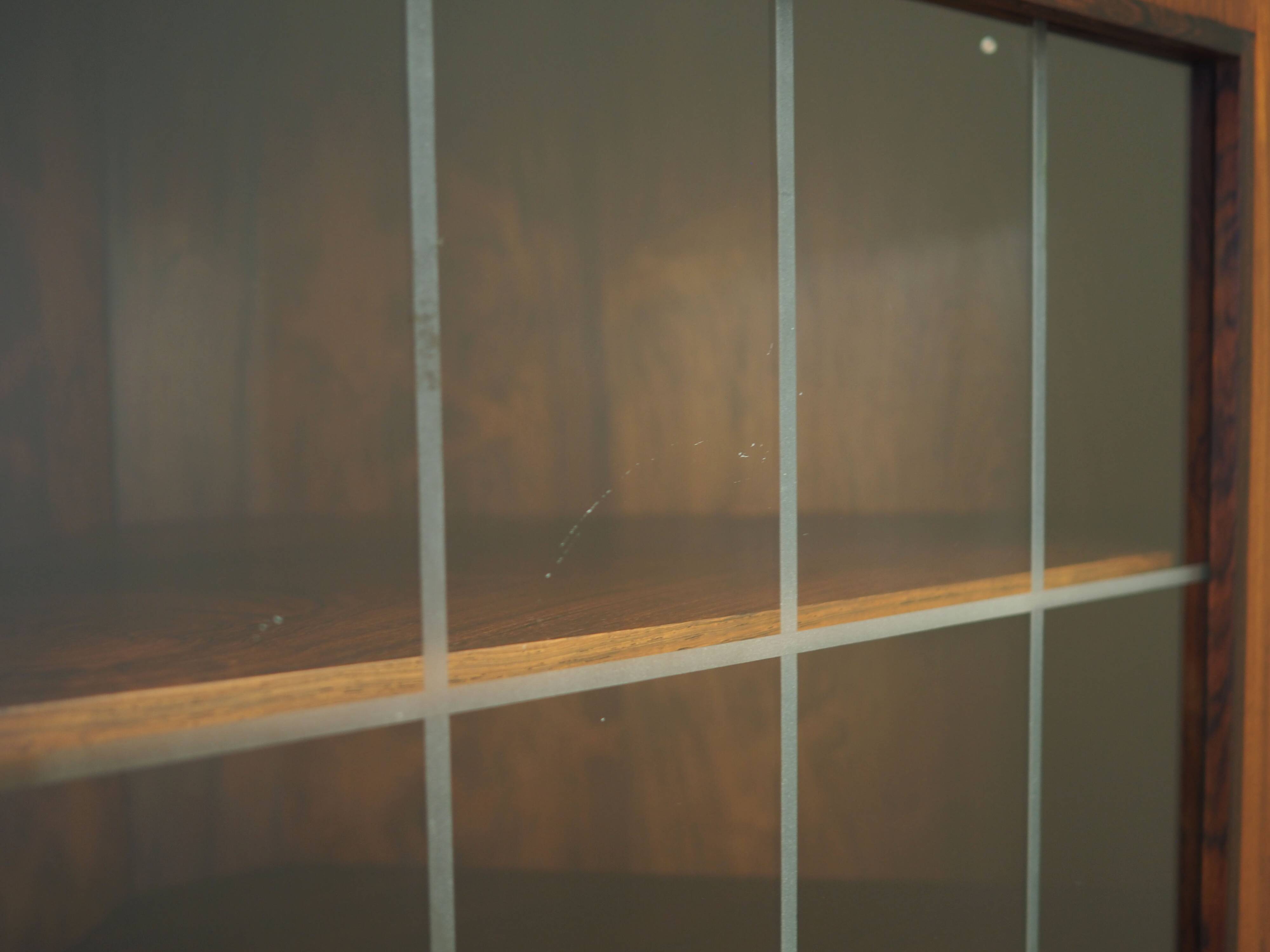 Rosewood showcase, Danish design, 1970s, production: Denmark