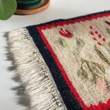 Tapis Rollakan décor de tulipes vintage