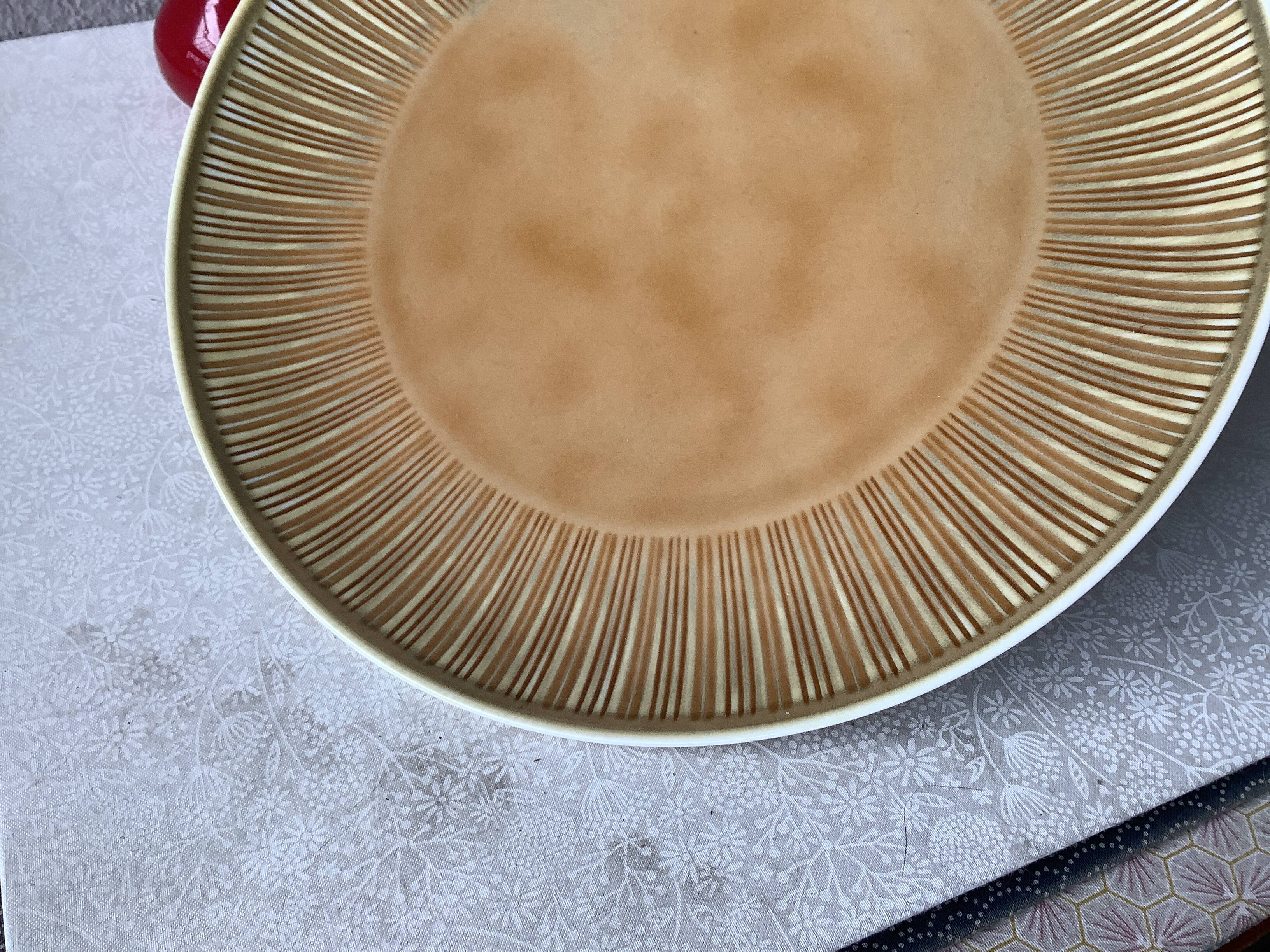 Hutschenreuther Germany plates - contemporary design - 26 cm