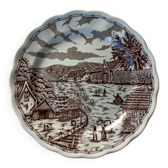 Assiette plate terre de fer N. Fontebasso décor paysage suisse