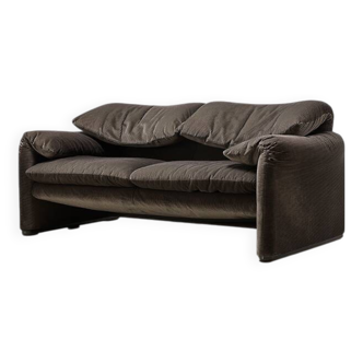 Vico Magistretti Maralunga Sofa for Cassina Italy 1973
