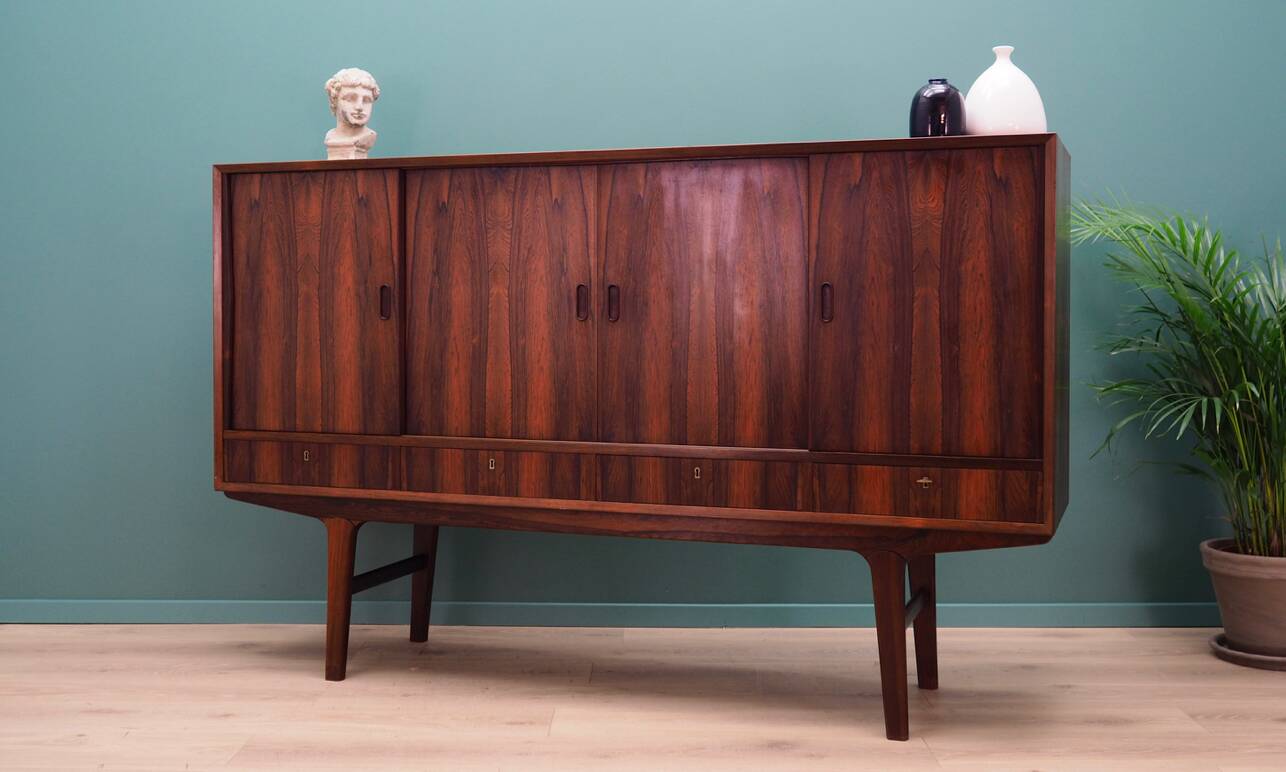 Buffet haut en palissandre, design danois, années 1970, production : Danemark