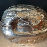 Walnut-shaped box in silver metal