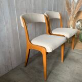 Series of 4 chairs