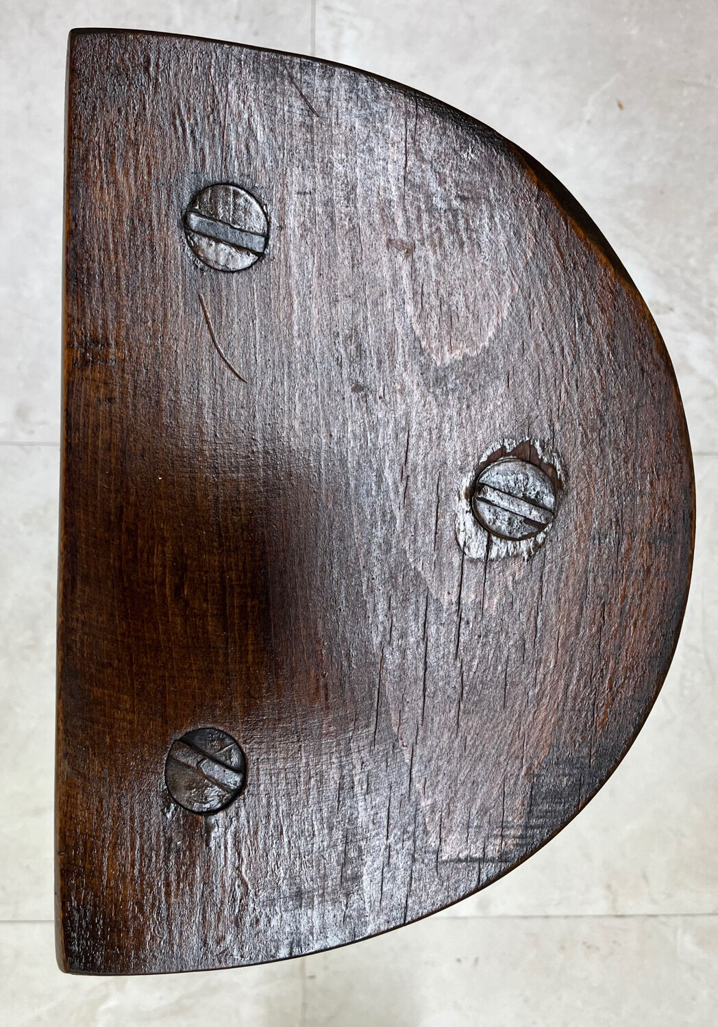 Tabouret tripode bois