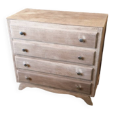 Oak chest of drawers