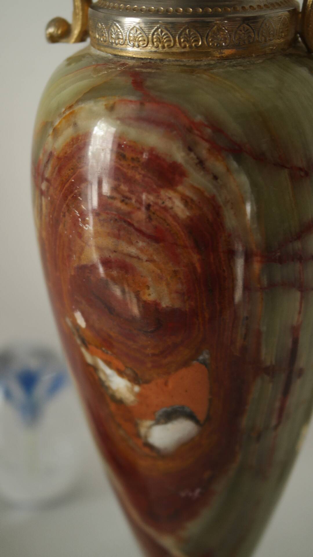 Amphore en onyx et etain vintage