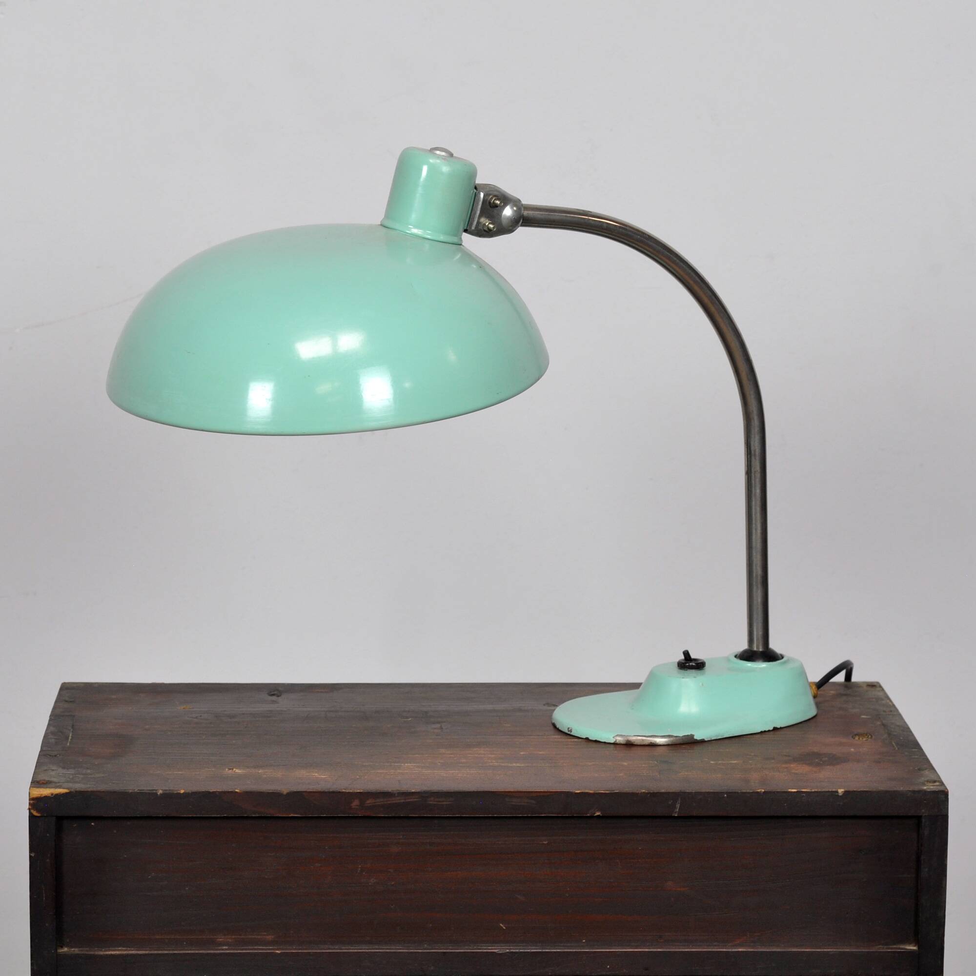 Vintage desk lamp in Art Deco / Streamline Moderne style (approx. 1940–1955)