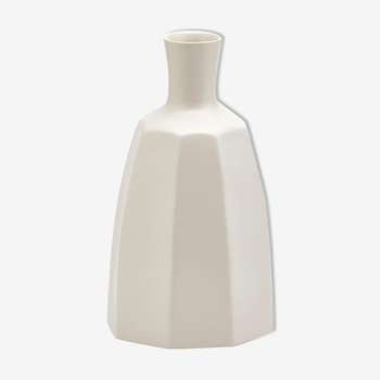 Ceramic vase antique style white 21cm