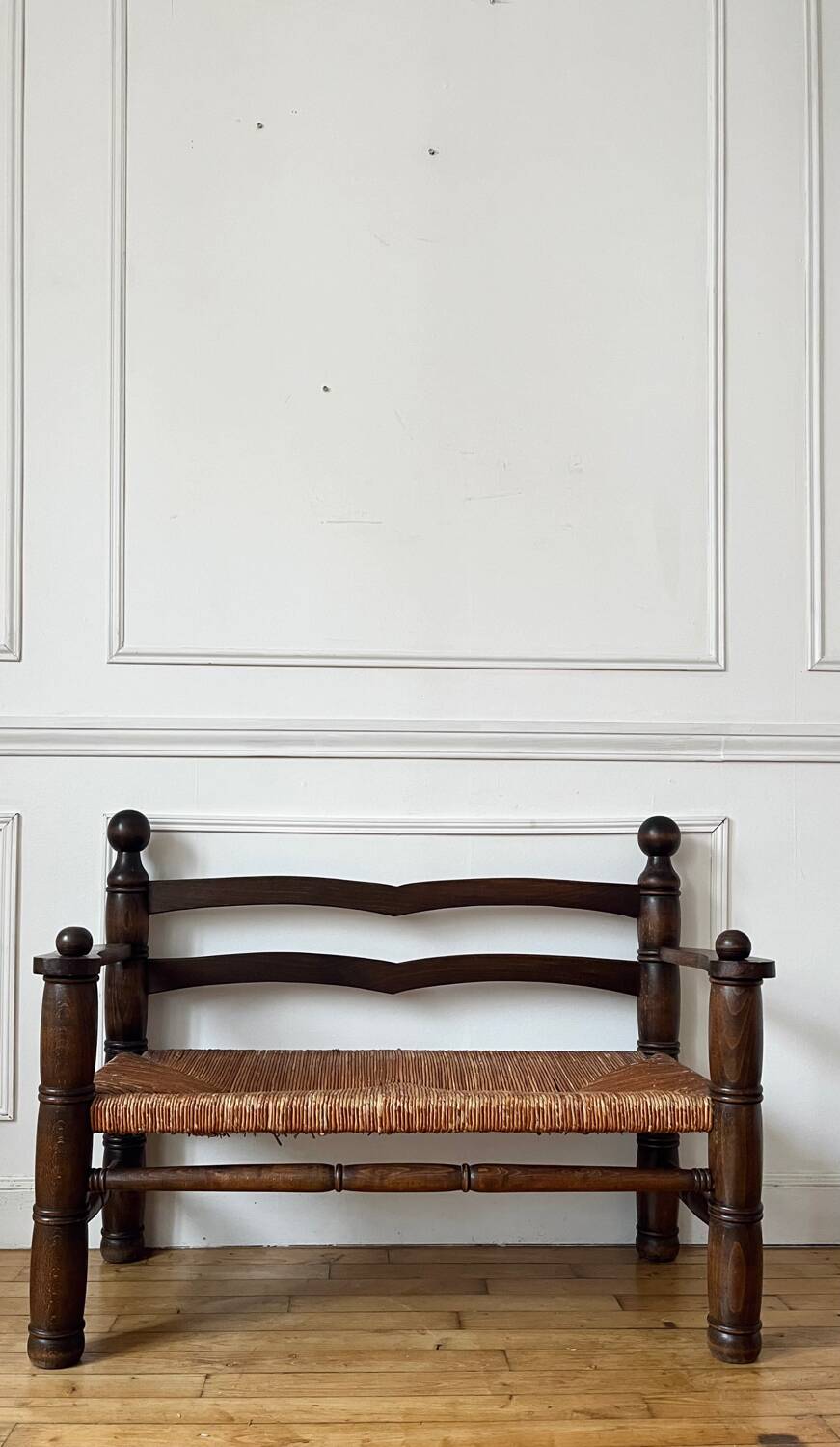 Banc en bois et paille ancien