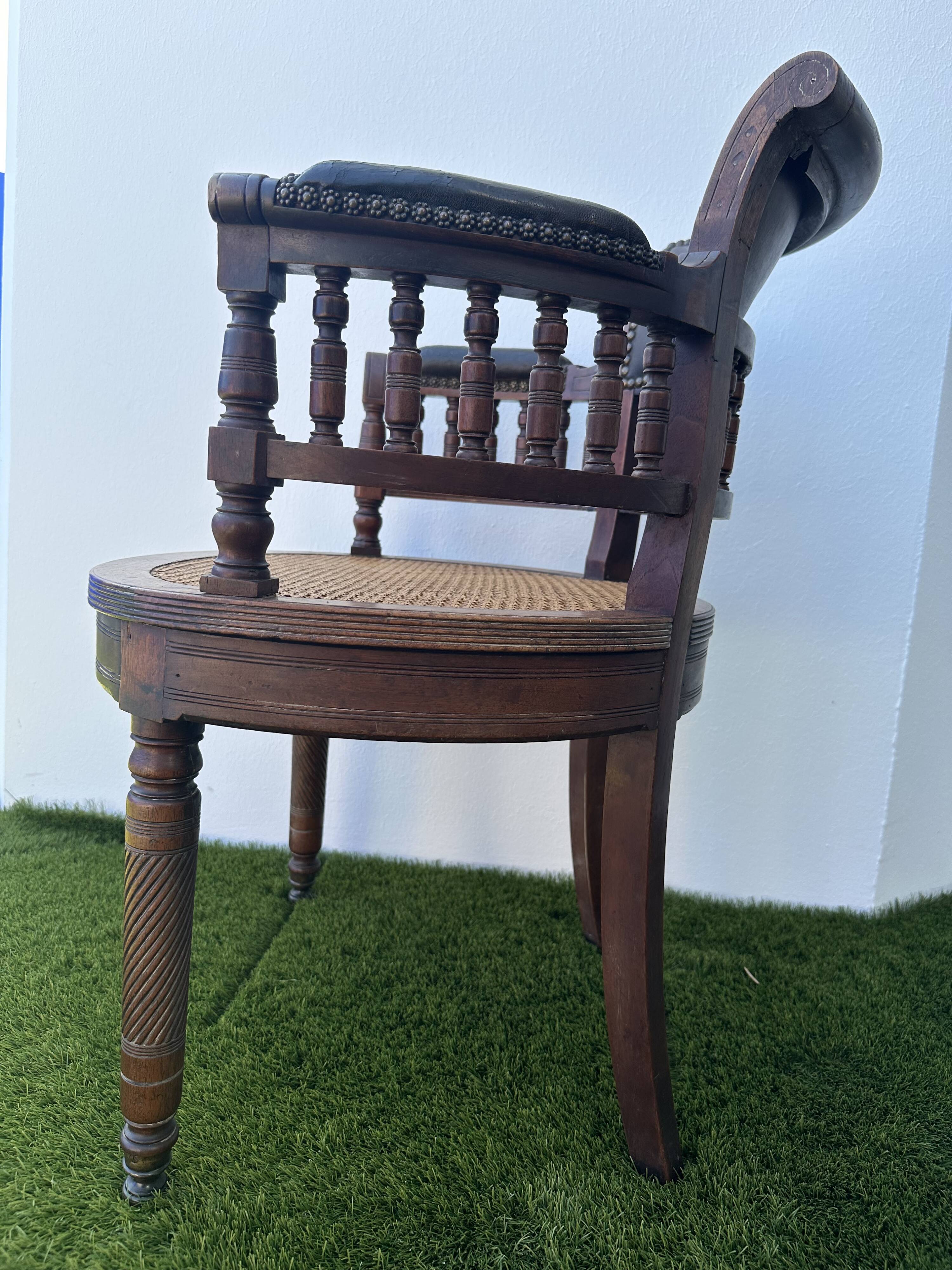 Napoleon III office chair in solid wood