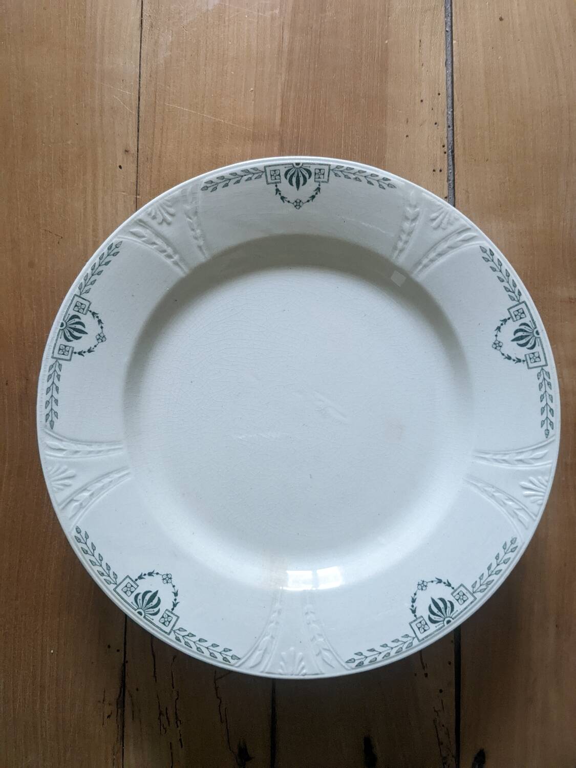 Clara fruit bowl, Gien, iron earth