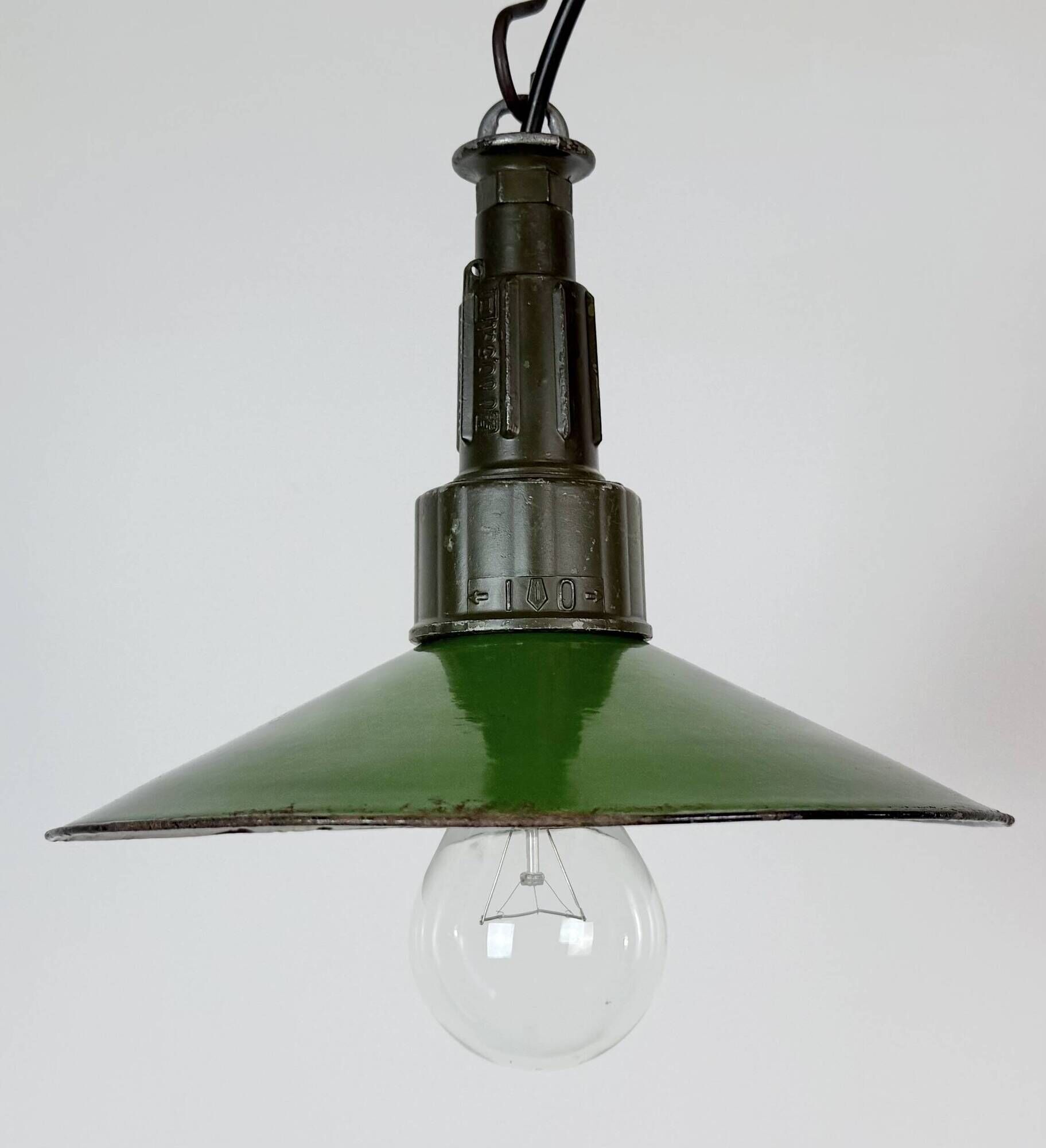Industrial Green Enamel Military Pendant Lamp with Cast Aluminium Top, 1960