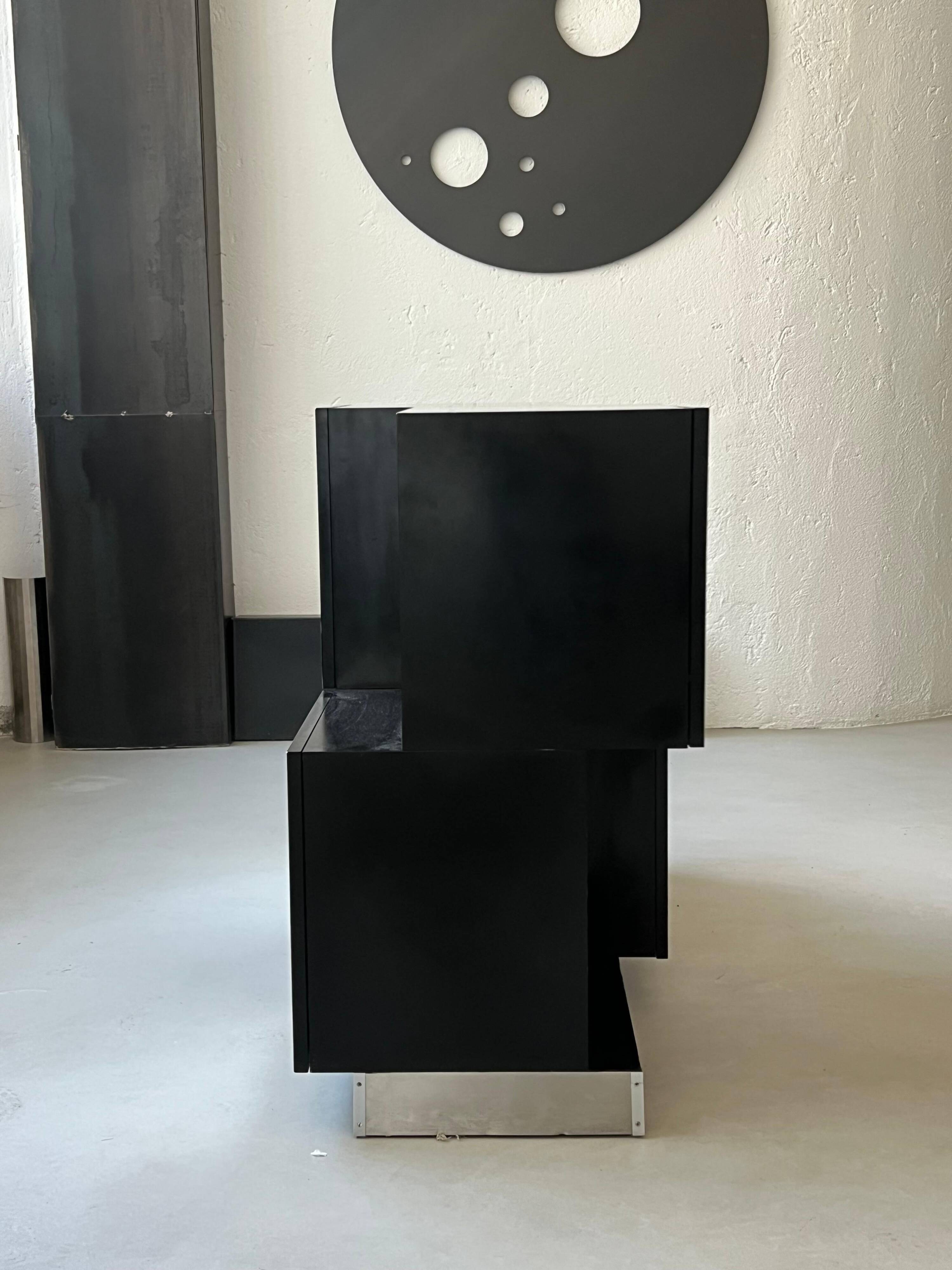 Cubes rétro des années 1970, bar et cabinet de rangement en noir et acier par Roberto Monsani