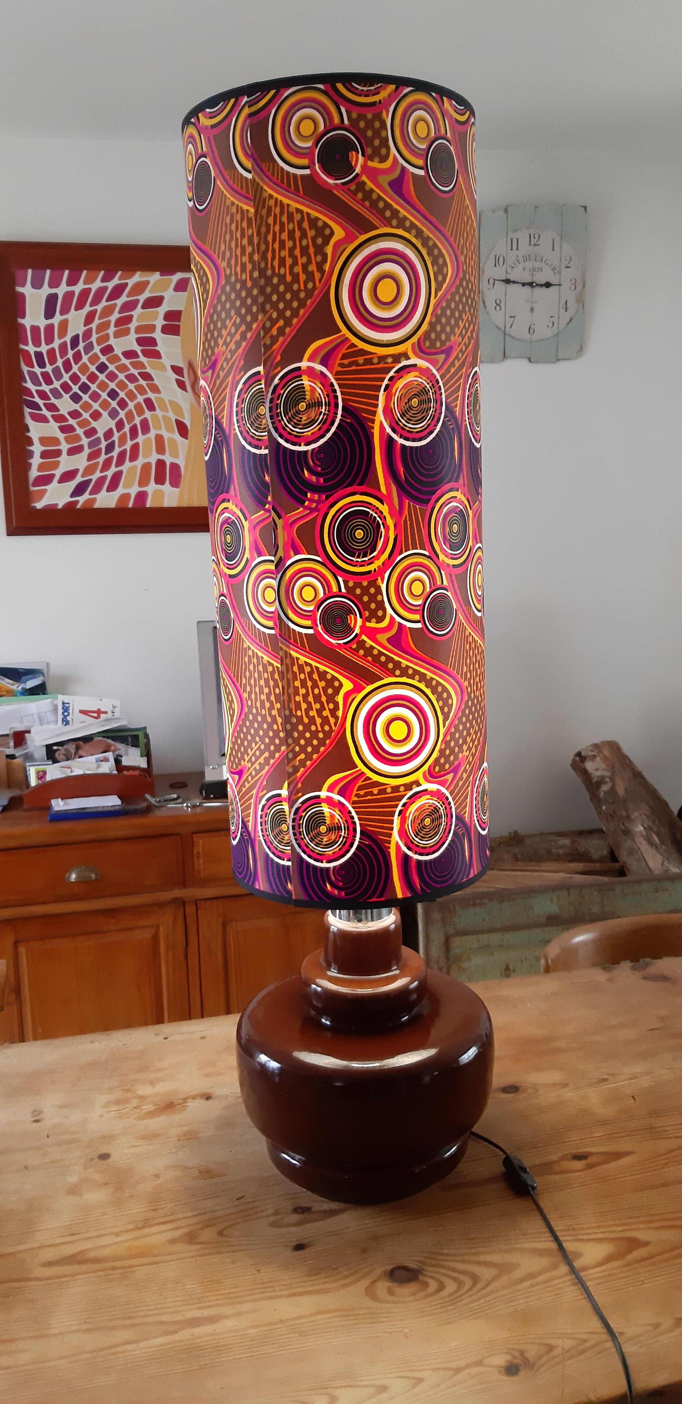 Vintage lamp of the years 70 faience and plasticized fabrics