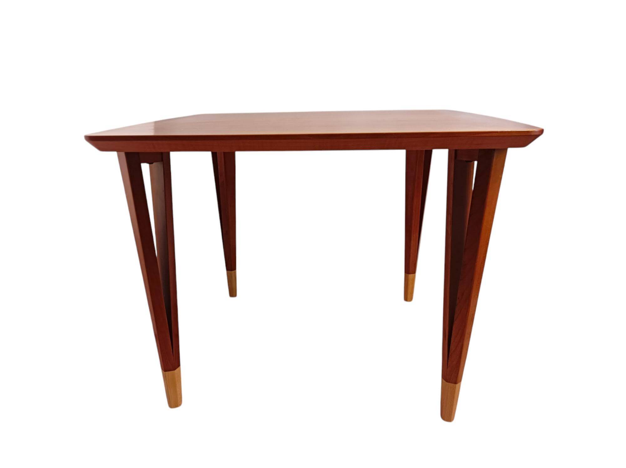 Table basse Lauritz Larsen, cerisier, Danemark années 60