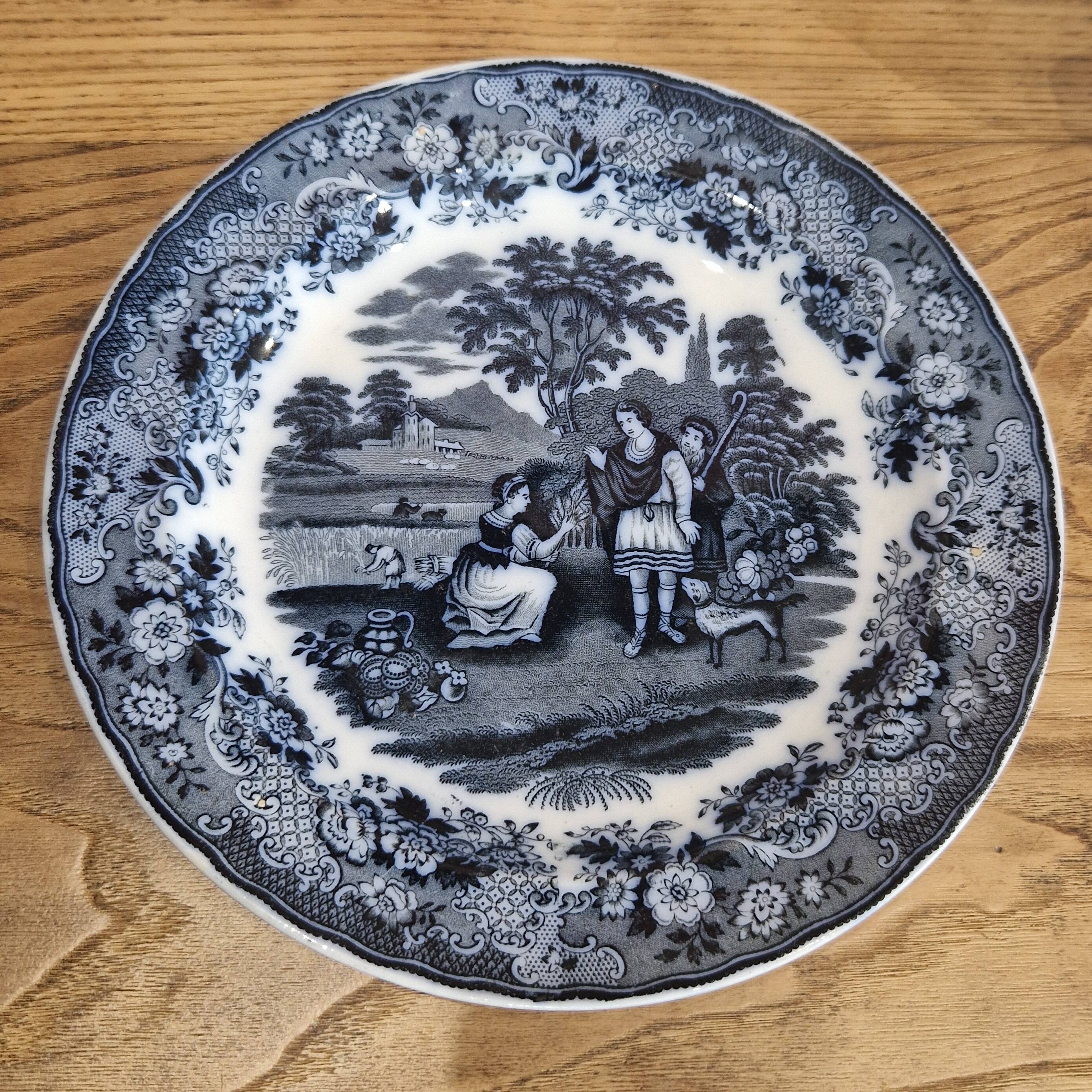 Ceramic collection plate petrus regout maastricht
