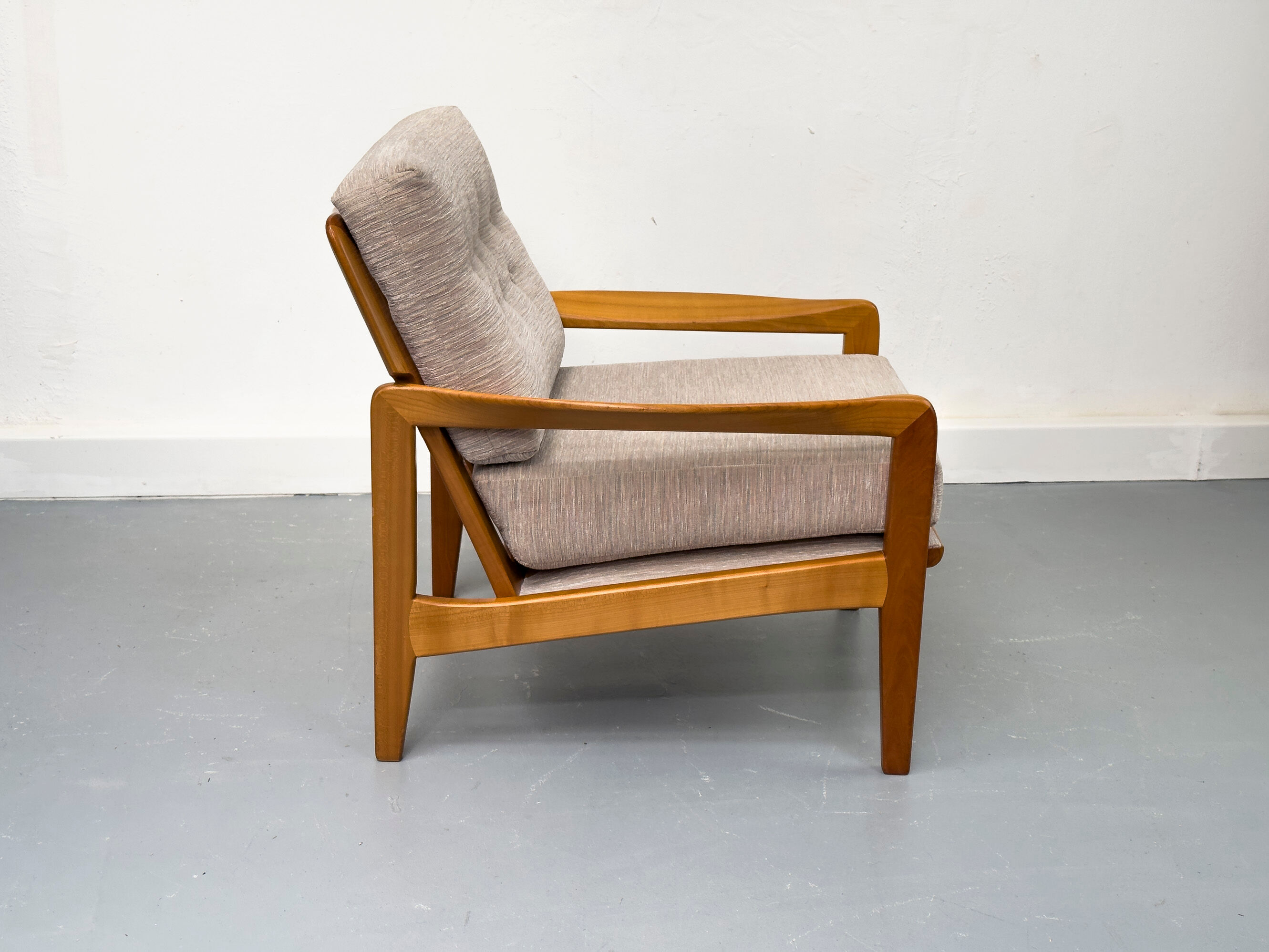 Paire de fauteuils, 1960s