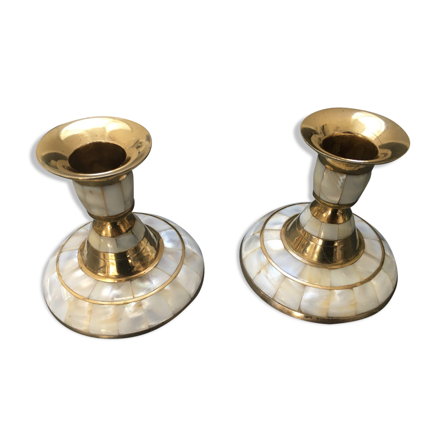 Set of 2 mother-of-pearl candlesticks and brass