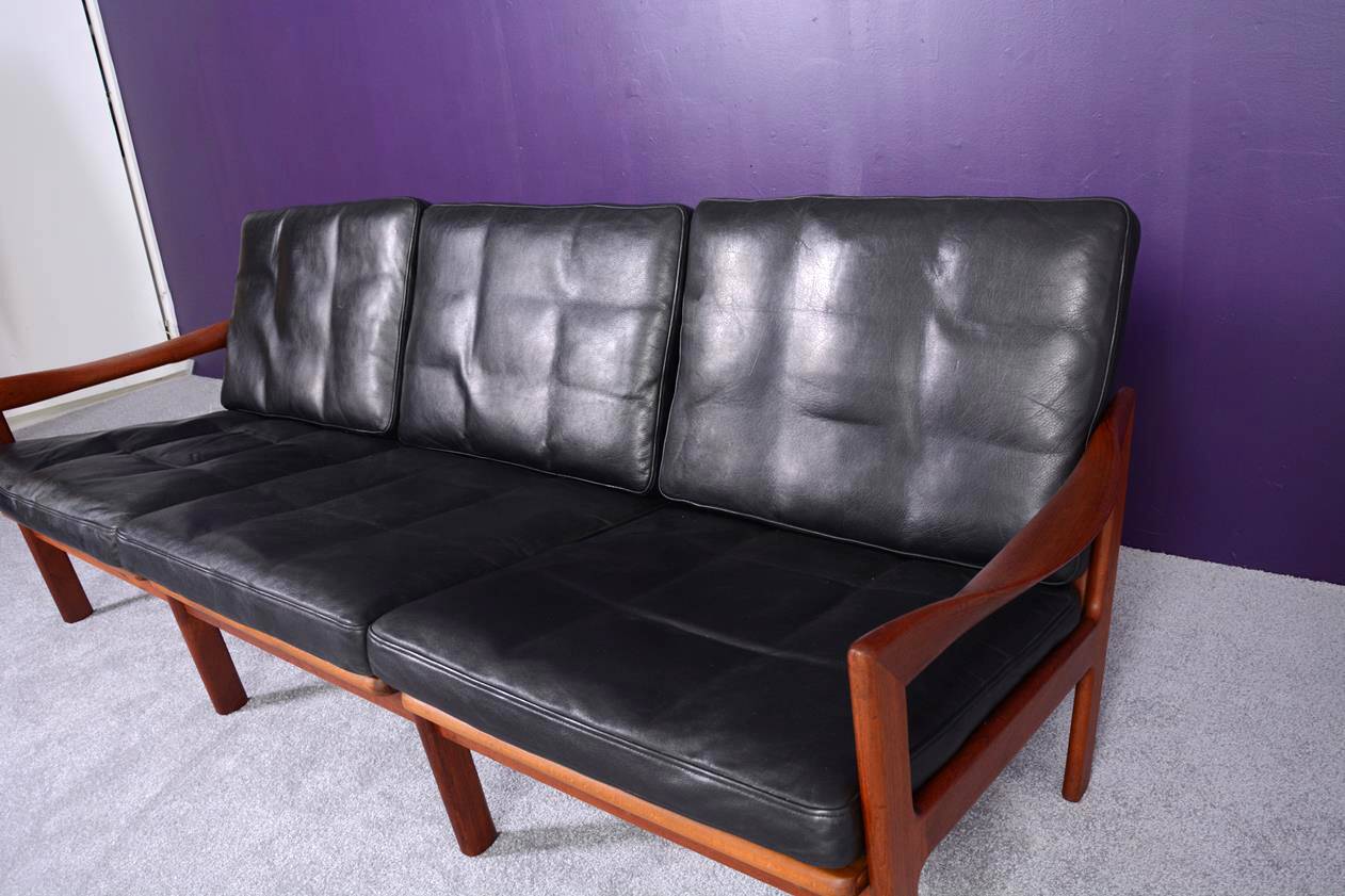 3 seater sofa by Niels Eilersen Skodburg for Illum Wikkelso Denmark 1960's.