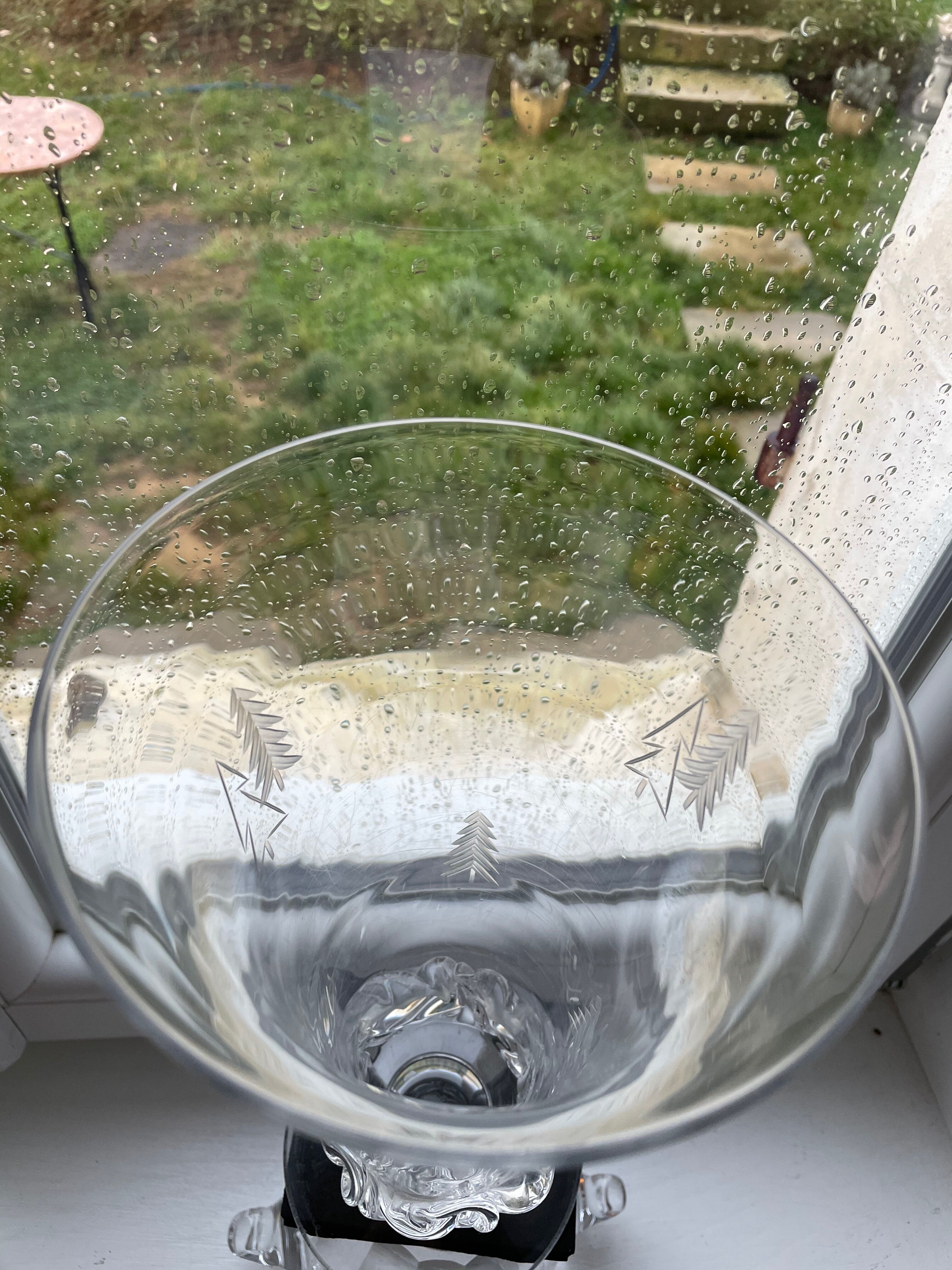 Daum vase, crystal blown and worked hot