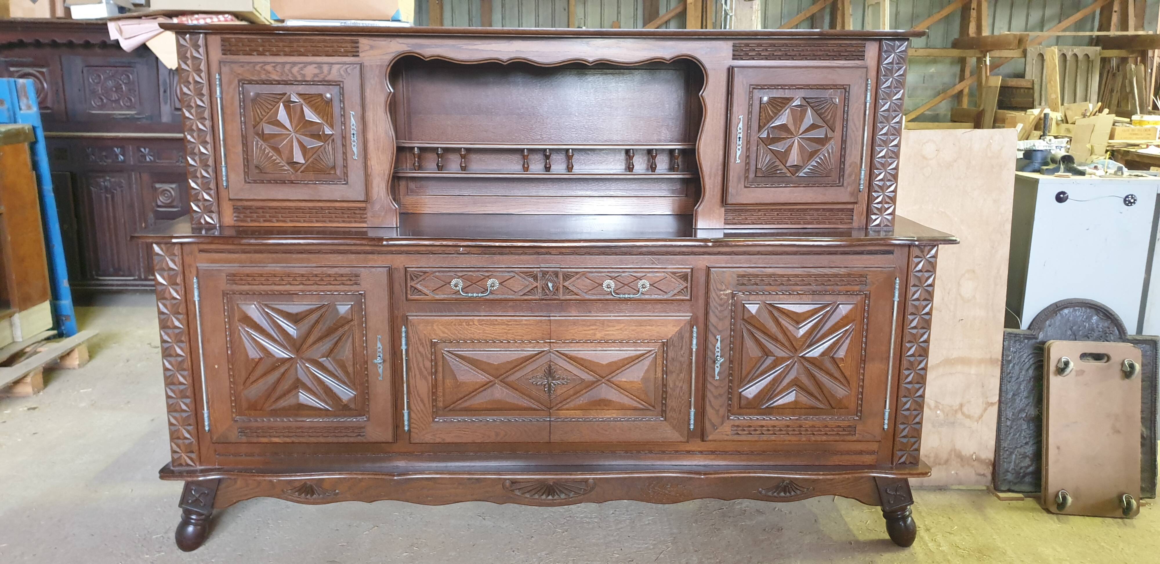 Imposing Basque furniture with regional crosses and original central door - 20th century