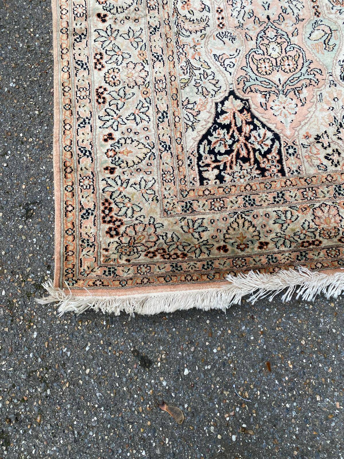 Handmade Persian rug beige cashmere wool from India 127x190cm