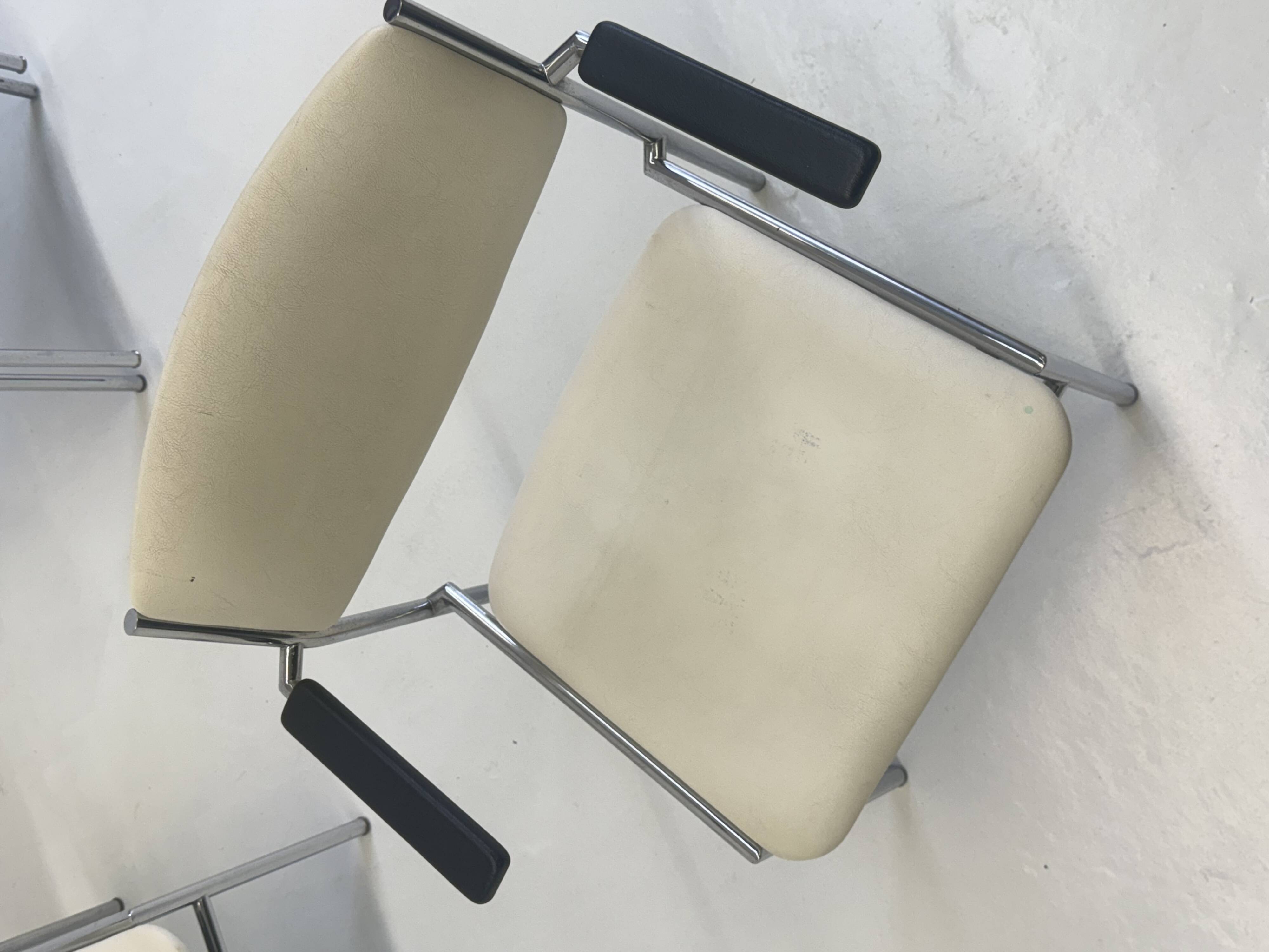 Fauteuils Gijs van der Sluis en cuir blanc