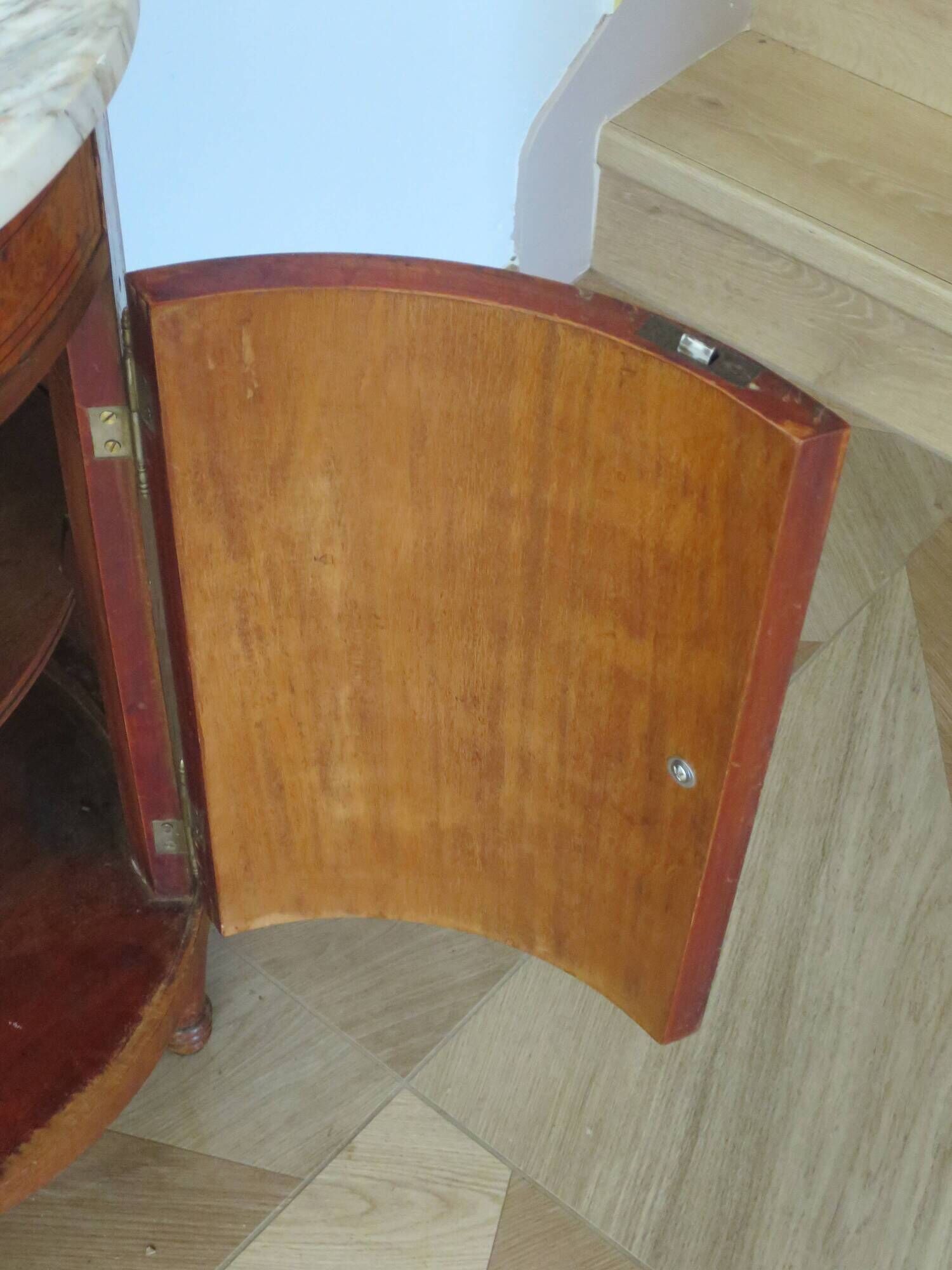 Small chest of drawers - Half-moon table - Louis XVI style - Elm burr veneer - Pla