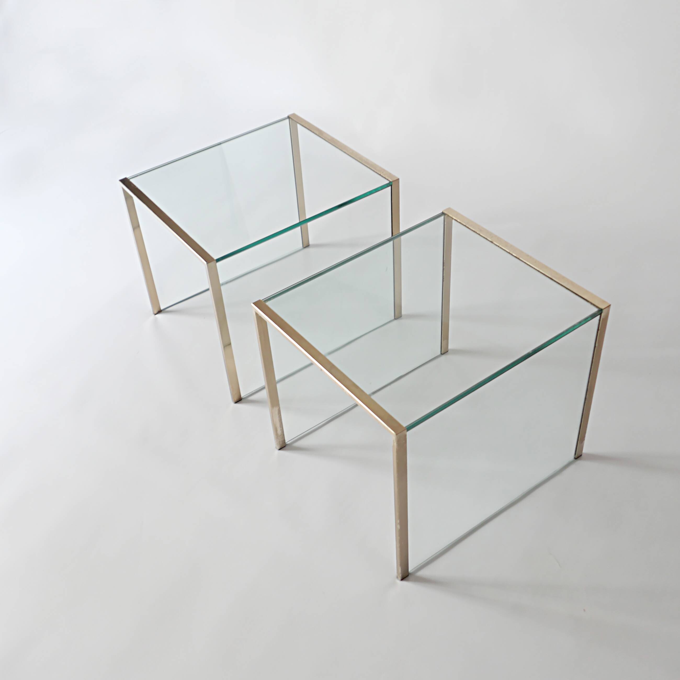 3 nesting coffee tables in glass and gilded metal, 1950-1970