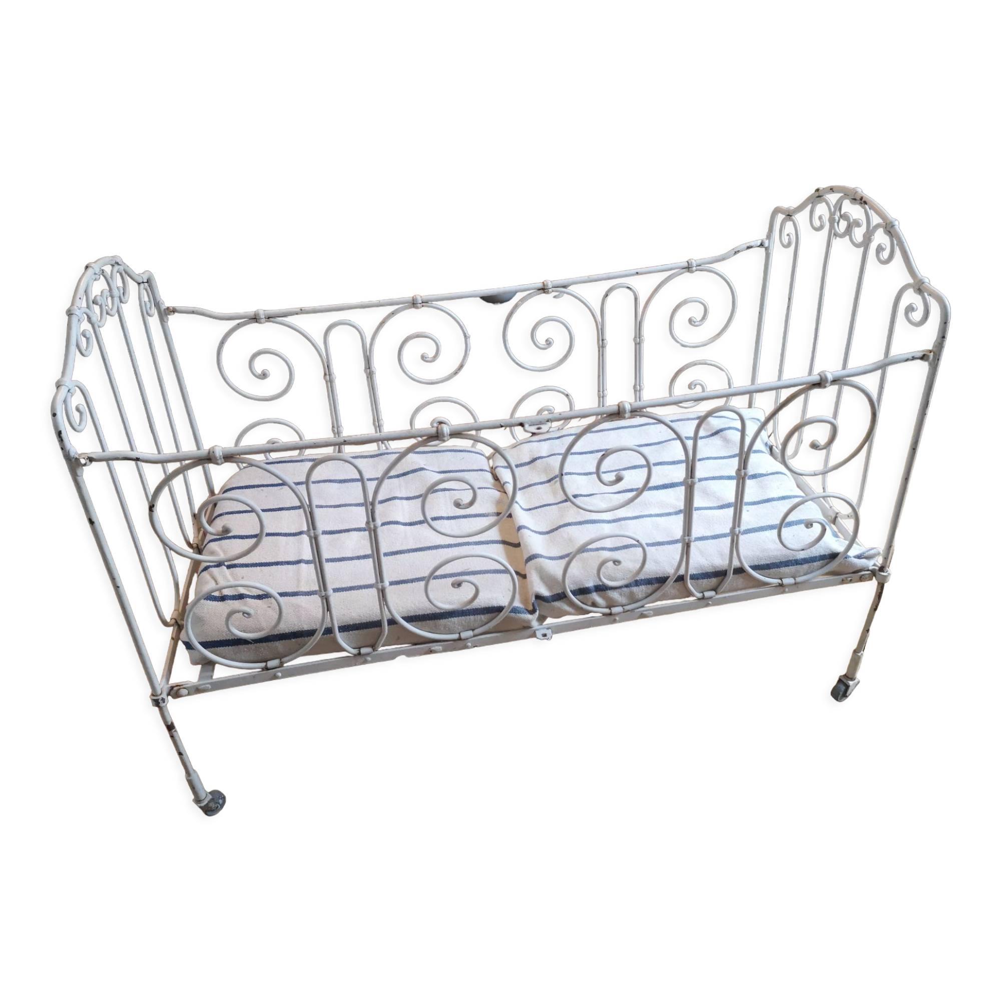 Lit en fer forgé ou banquette