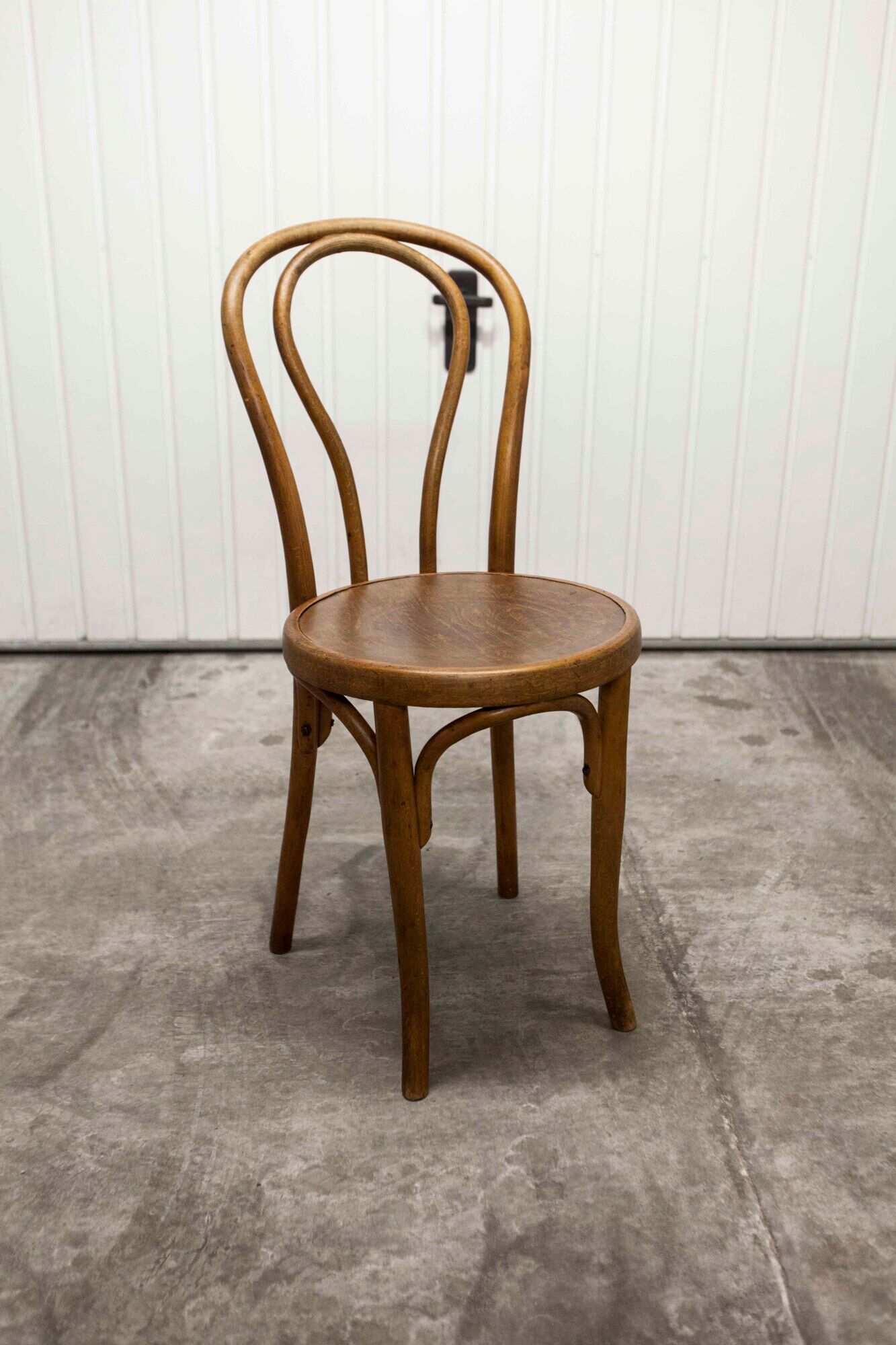 Mundus Vienna Austria 1910 curved wood bistro chair