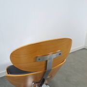 Dan-Form Curve loungestoel, draaifauteuil Denemarken