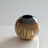 Glazed ceramic ball vase from the Broste Copenhagen brand