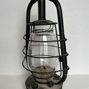 Lampe tempête ancienne