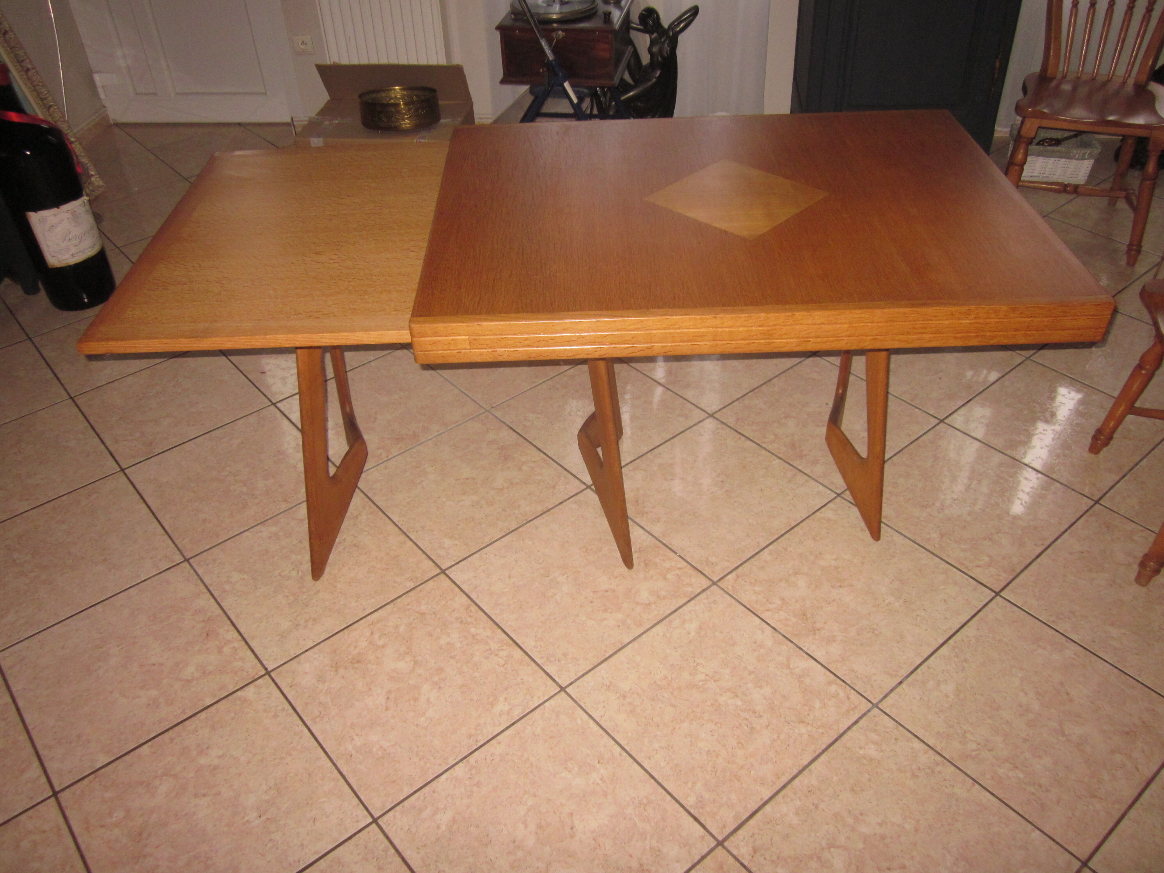 Table extensible par Guillerme et Chambon