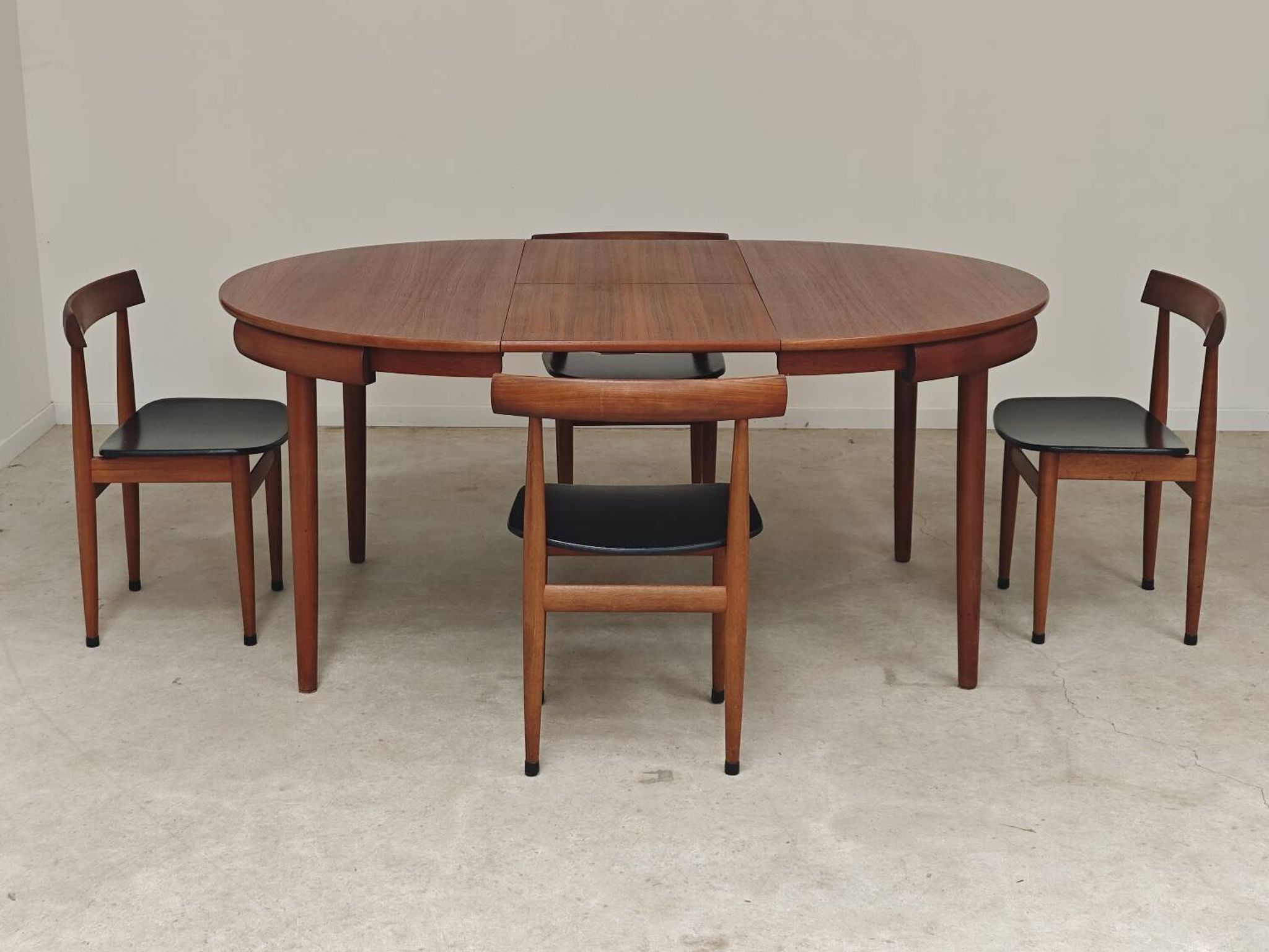 Table de repas et 4 chaises par Hans Olsen pour Frem Rojle  Danemark