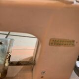 Metal sewing machine