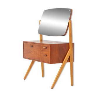Dressing table by Ølholm Møbelfabrik