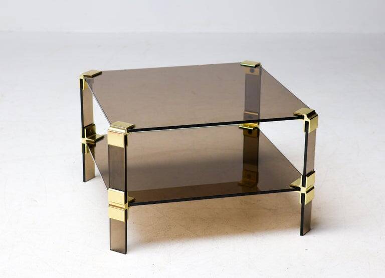 Hollywood Regency coffee table in smoked glass – Modular brass construction